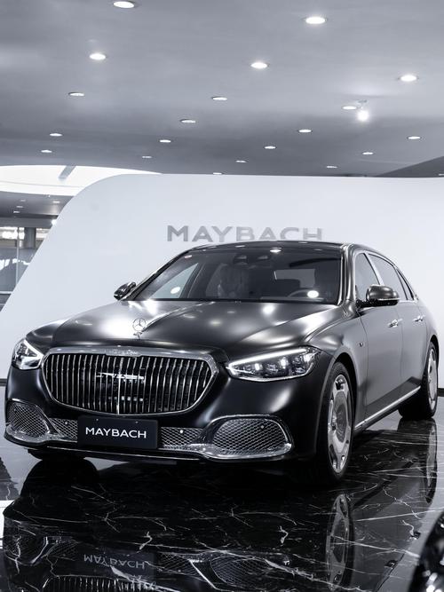 佛山230岚图汽车的售后服务让用户无忧出行，迈巴赫未来的豪华车趋势